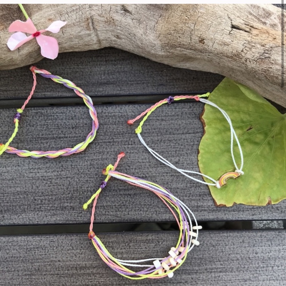 🌻Beautiful Adjustable Bracelet Set🌻 - Picture 3 of 7